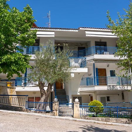 Family Apartment Zornitsa Nea Fokea Exterior photo